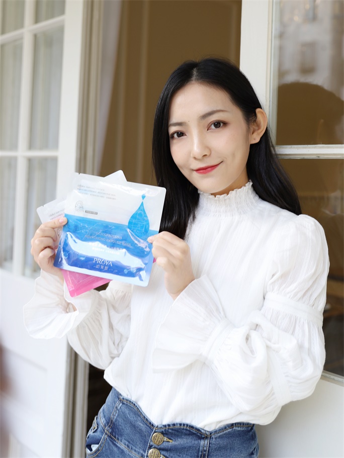 珀莱雅水光安瓶面膜 —— 靓哥